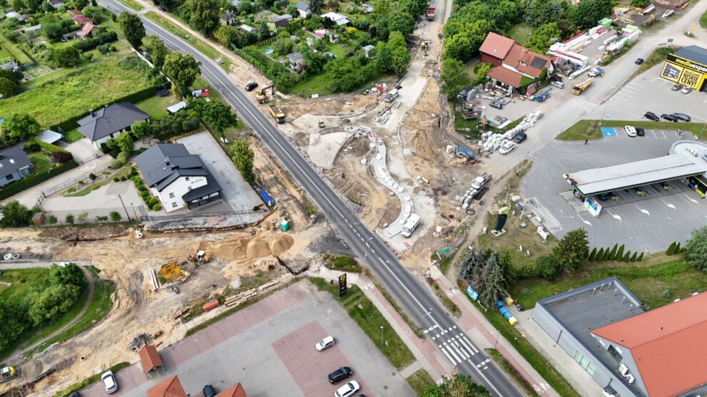 Praca wre! Meldujemy się prosto z placu budowy w Dębnie!